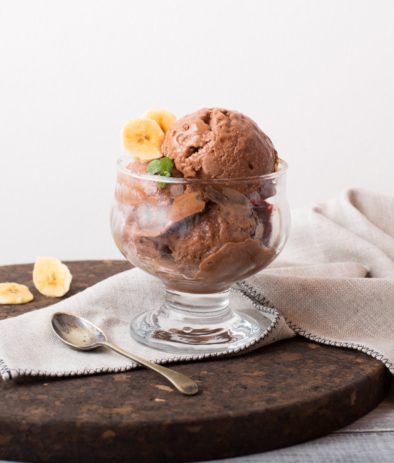 frozen-chocolate-banana-yoghurt-